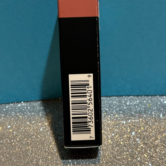 BNIB! MAC Powder Kiss Lipstick in SULTRY MOVE 921 👄 - Picture 4 of 8